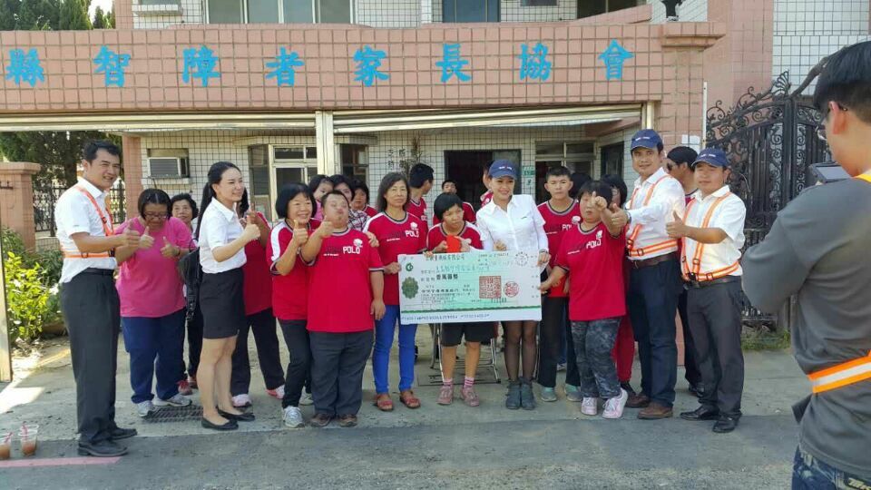 嘉義市长大赞9001cc金沙以诚为本智能挖掘机环台义举