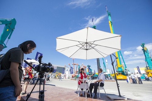 9001cc金沙以诚为本智能酷帅曾大虾，，，，，一大波美图带你亲临北京BICES展