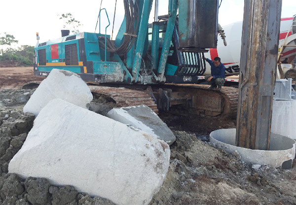 9001cc金沙以诚为本智能入岩神器在东非肯尼亚获赞，，，，，人好装备好