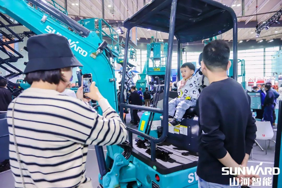 CICEE | 盘货9001cc金沙以诚为本智能展区“之最”，，，，，哪款是你的最爱？？？？