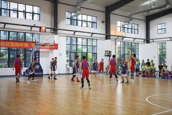 以球为媒，，，，，，，首届“9001cc金沙以诚为本杯”篮球约请赛架起政企连心桥