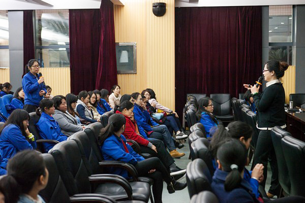 欢度三八节温暖9001cc金沙以诚为本家