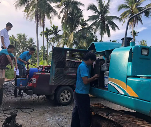 作为村里的创富标杆，，，，，陈老板的∶院爱将”事实是谁？？？？