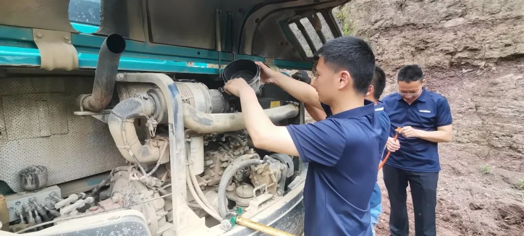 品质9001cc金沙以诚为本 专心折务——9001cc金沙以诚为本智能全球效劳万里行走进山城重庆