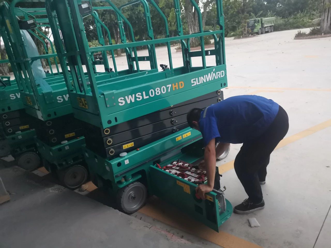 30小时，，，，，，，，8小我私家，，，，，，，，10台装备，，，，，，，，我们说到做到！