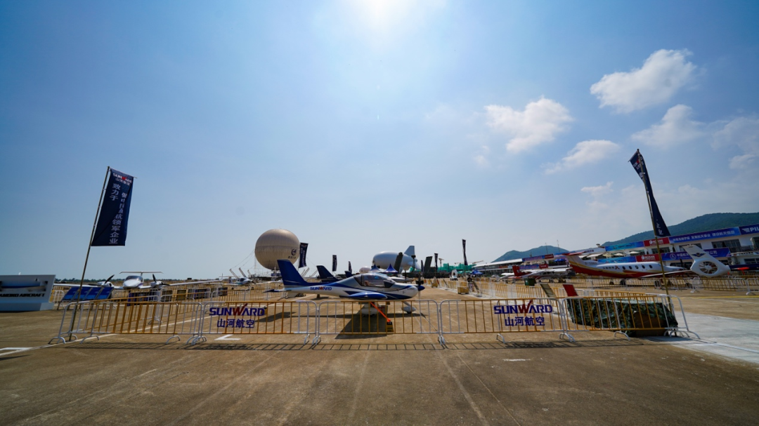 新机、航行演出…2021中国航展9001cc金沙以诚为本航空秀给你看