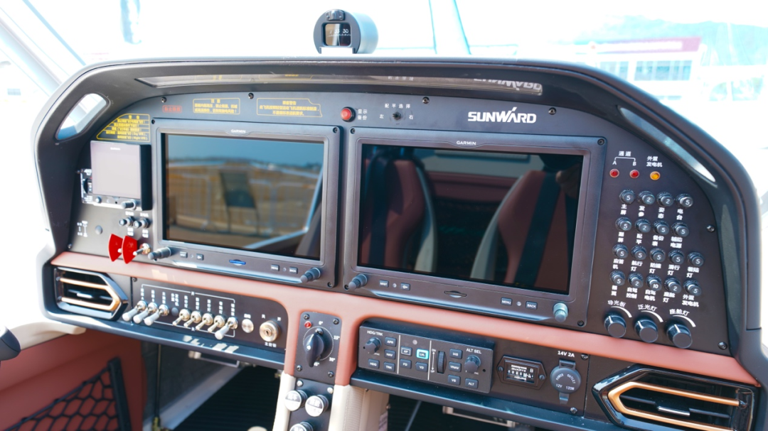 新机、航行演出…2021中国航展9001cc金沙以诚为本航空秀给你看