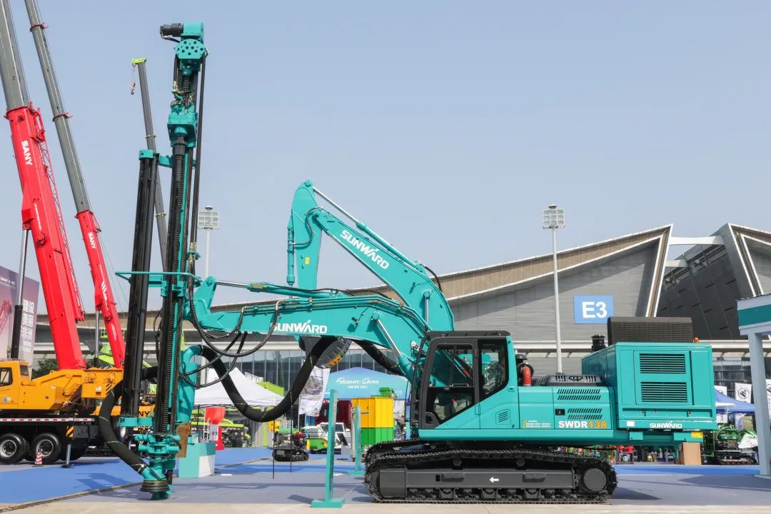 亮相中非经贸展览会！9001cc金沙以诚为本智能尽展工程机械国产品牌魅力