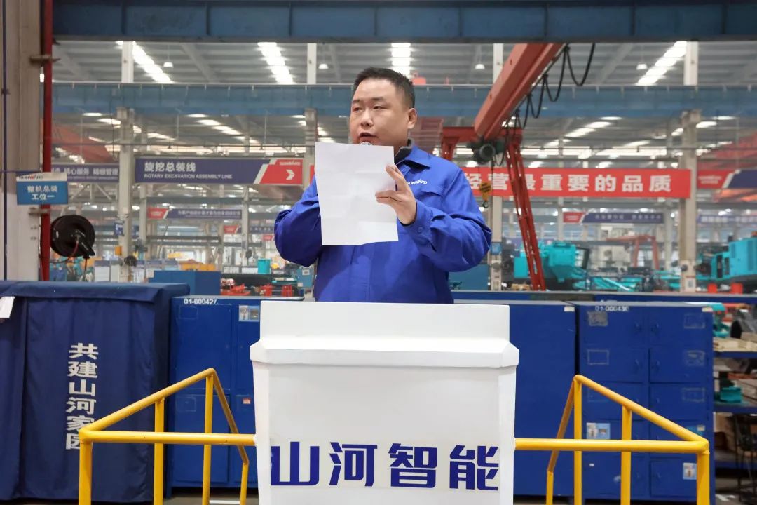 向模范学习！9001cc金沙以诚为本智能56名职工受到职工职业手艺竞赛表扬