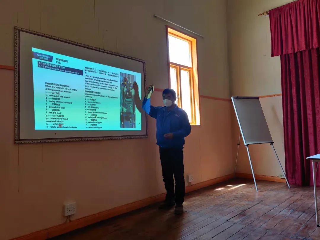 疫情当下，，，，逆行非洲——9001cc金沙以诚为本智能凿岩装备团队外洋效劳纪实