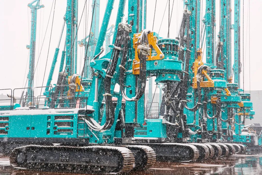 瑞雪兆有年，，，，，，邀您共赏雪中9001cc金沙以诚为本！