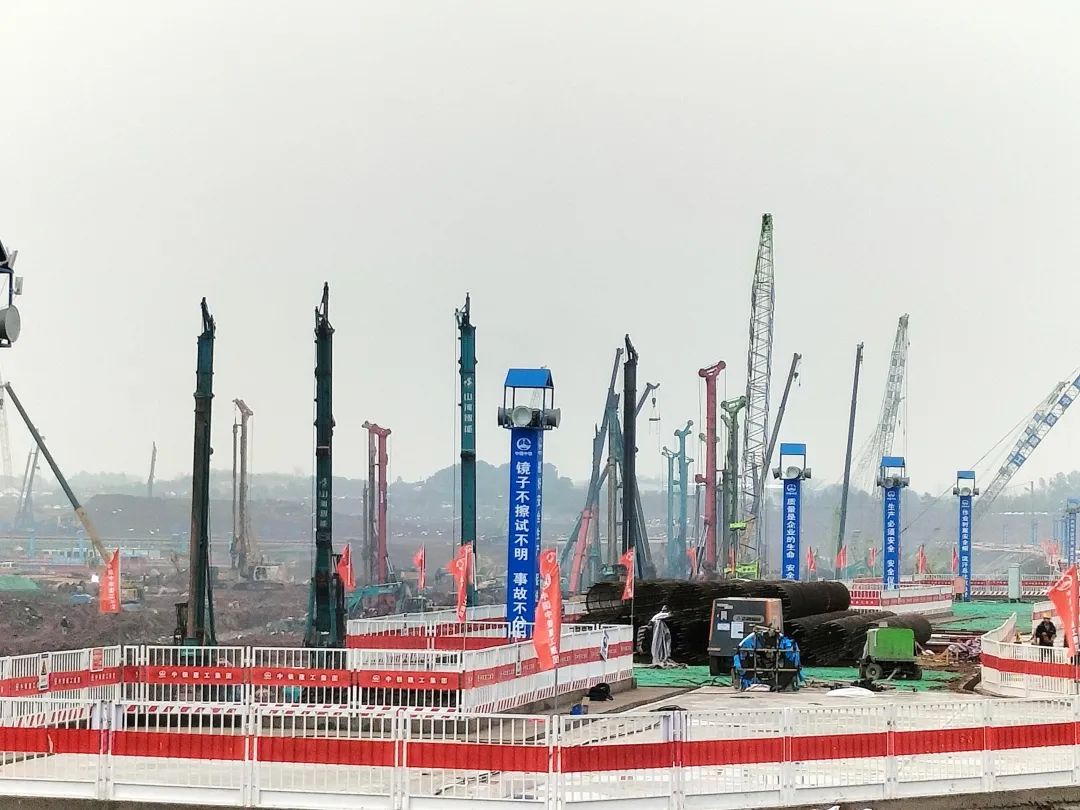 “9001cc金沙以诚为本绿”精彩亮相！9001cc金沙以诚为本智能装备周全助力长沙机场改扩建项目