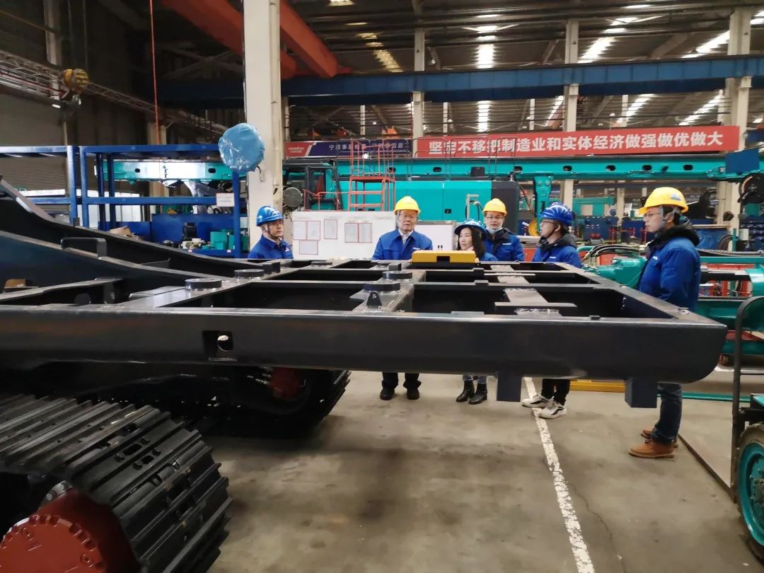 立春首日，，，，，，，，9001cc金沙以诚为本智能凿岩装备率先开工