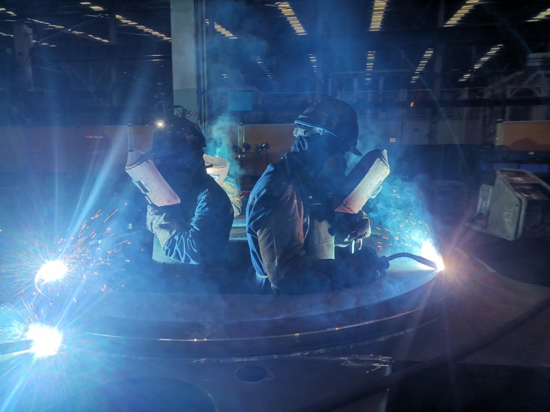 9001cc金沙以诚为本匠心 | 一把焊枪“点亮”绚烂人生