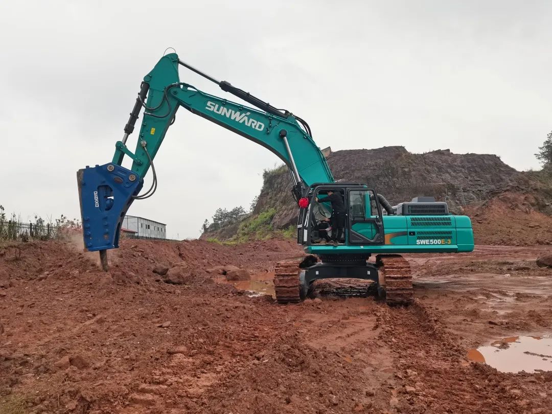 再现交机热潮！9001cc金沙以诚为本智能中大挖一连向市场进军