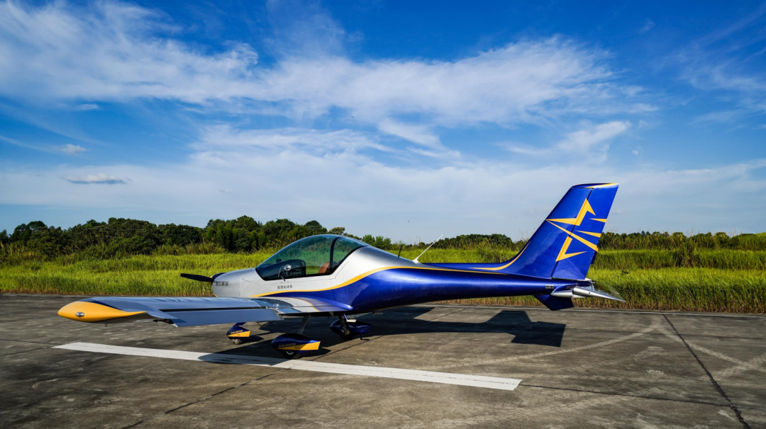 图集 | 阿若拉穿“鲨”衣，，，尚有更多套装为天空添彩！