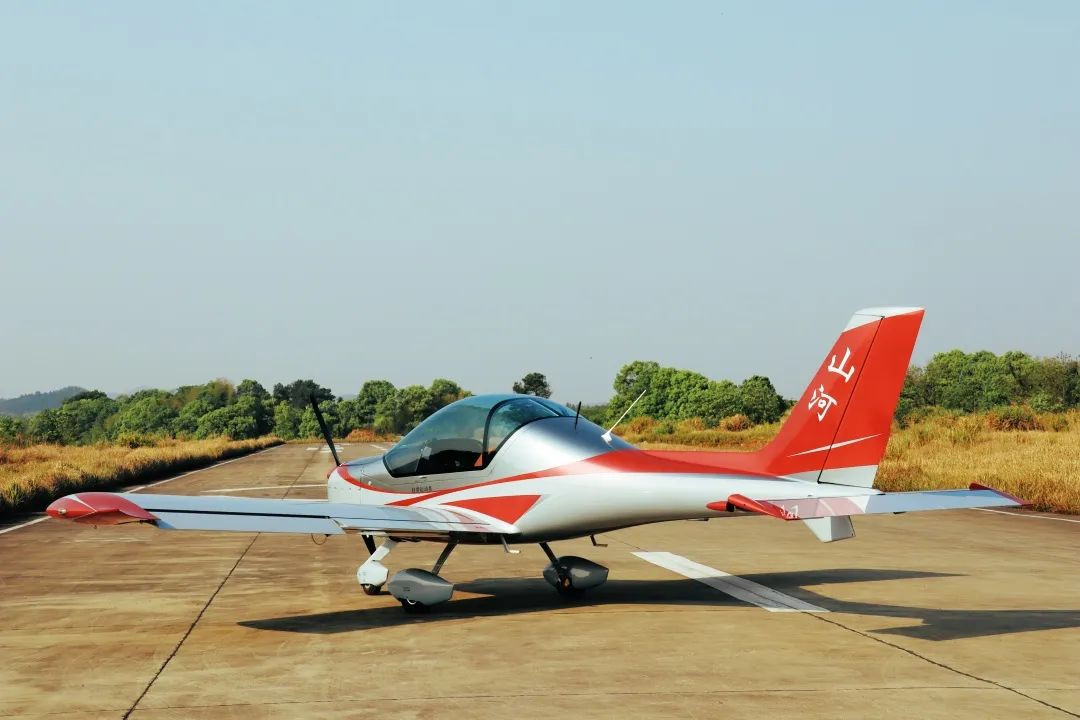 图集 | 阿若拉穿“鲨”衣，，，尚有更多套装为天空添彩！