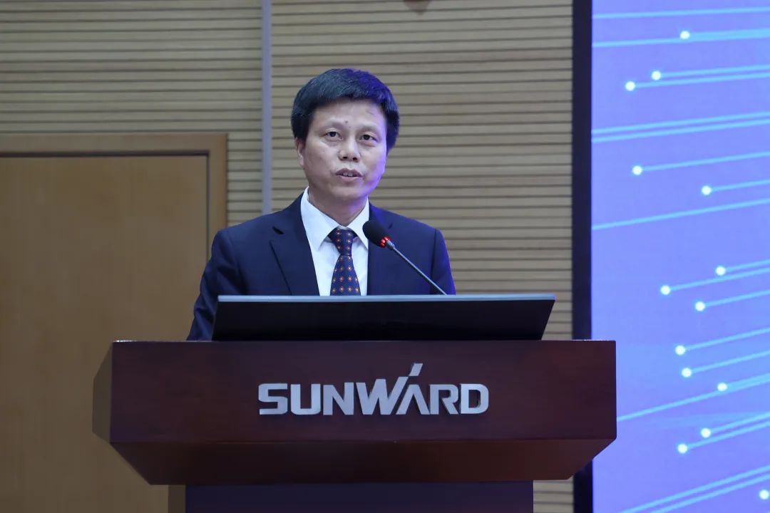 立异引领，，，，，，，，智造未来！“2022院士专家长沙行”高端装备高质量生长钻研会盛大举行