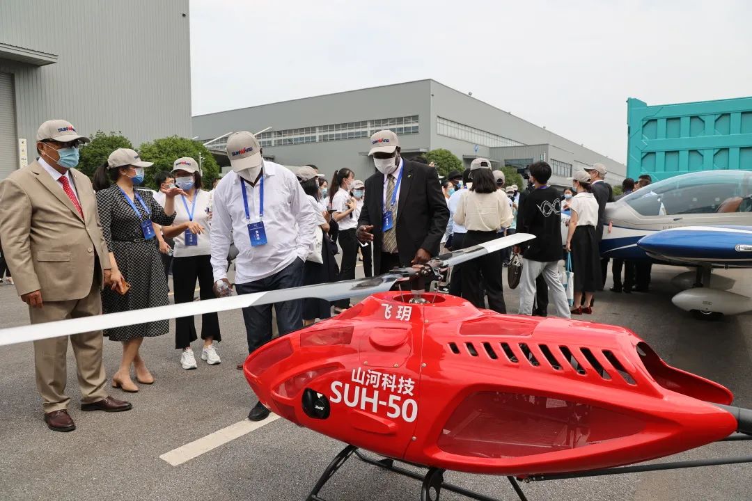 非洲驻华使节走访9001cc金沙以诚为本智能