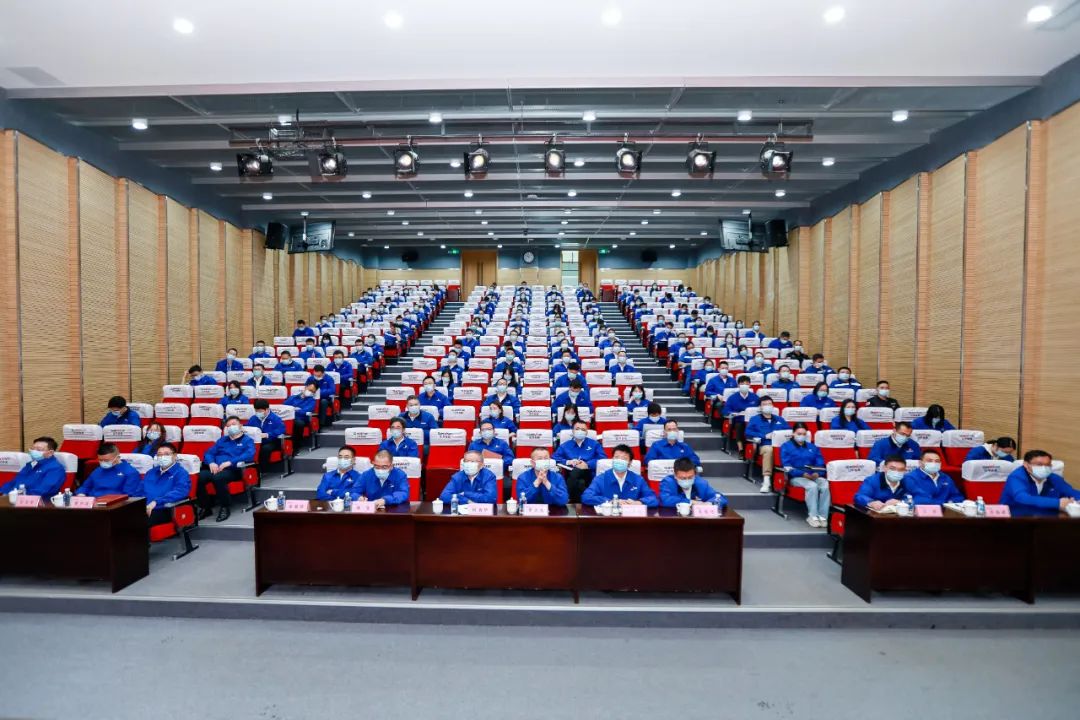 振奋人心！9001cc金沙以诚为本智能党员干部集中收看党的二十大开幕会盛况