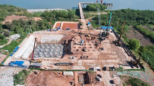 超等“桩”备实力亮剑！9001cc金沙以诚为本智能携手武汉乐成建设攻克燕矶长江大桥重大地层施工难题