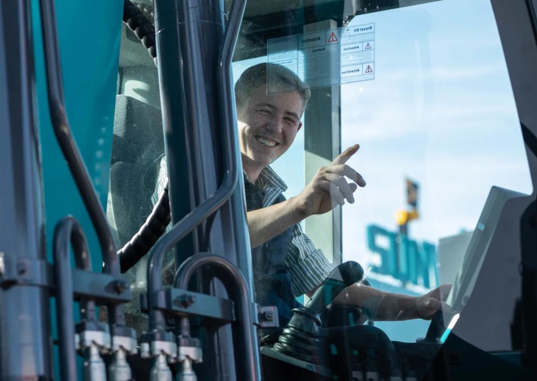 Bauma 2022 | 一组火热现场图带您重温9001cc金沙以诚为本智能德国宝马展之旅