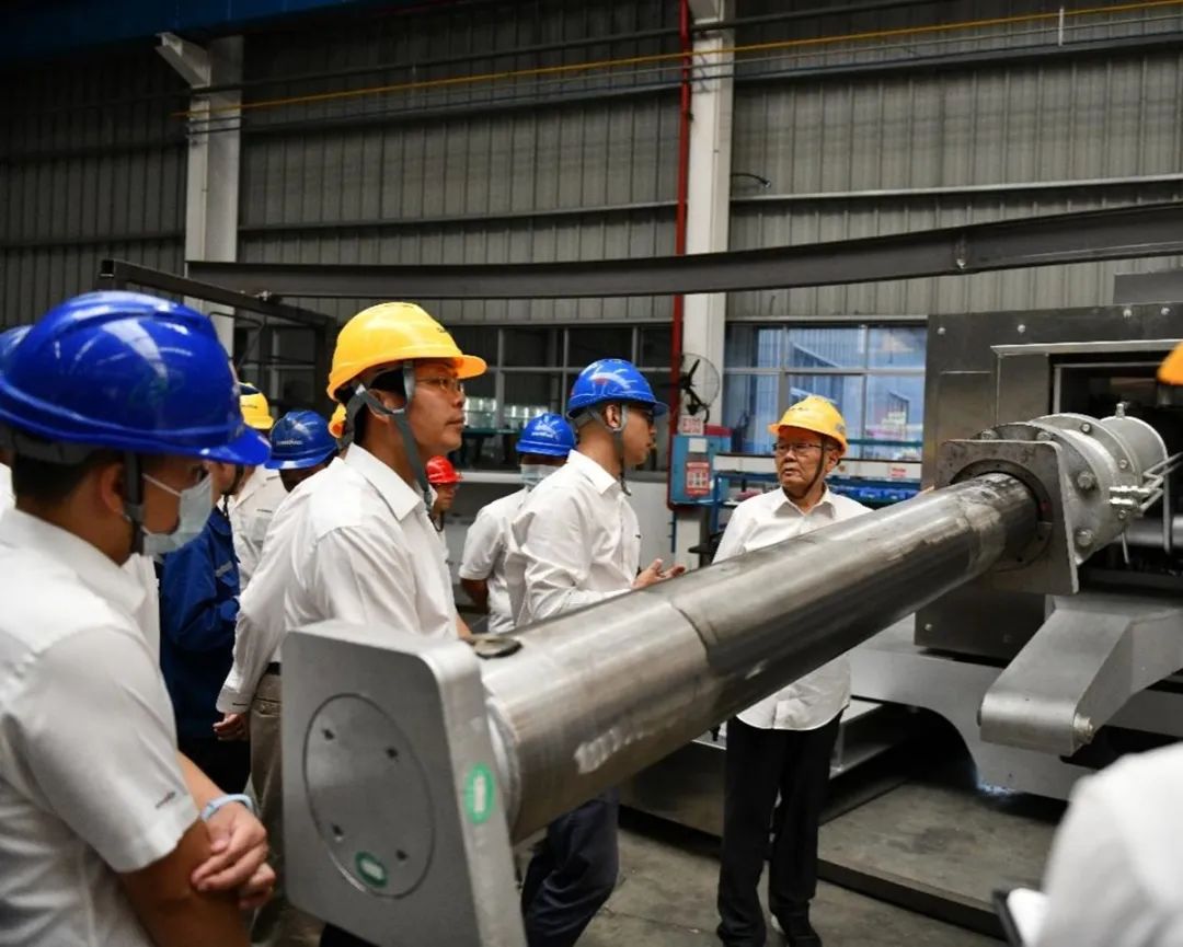 “王炸”！9001cc金沙以诚为本特装全自动捣炉车乐成下线