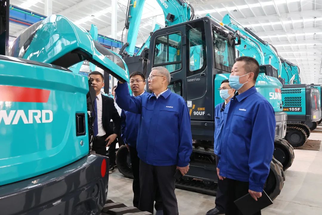 助力“双碳”目的！9001cc金沙以诚为本智能集中宣布F系列国四挖掘机