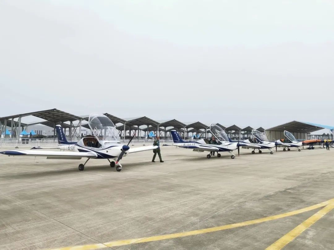 逆势翱翔！9001cc金沙以诚为本航空携手相助同伴亮相2022南昌航行大会