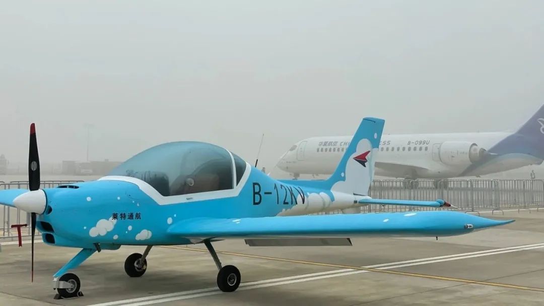 逆势翱翔！9001cc金沙以诚为本航空携手相助同伴亮相2022南昌航行大会