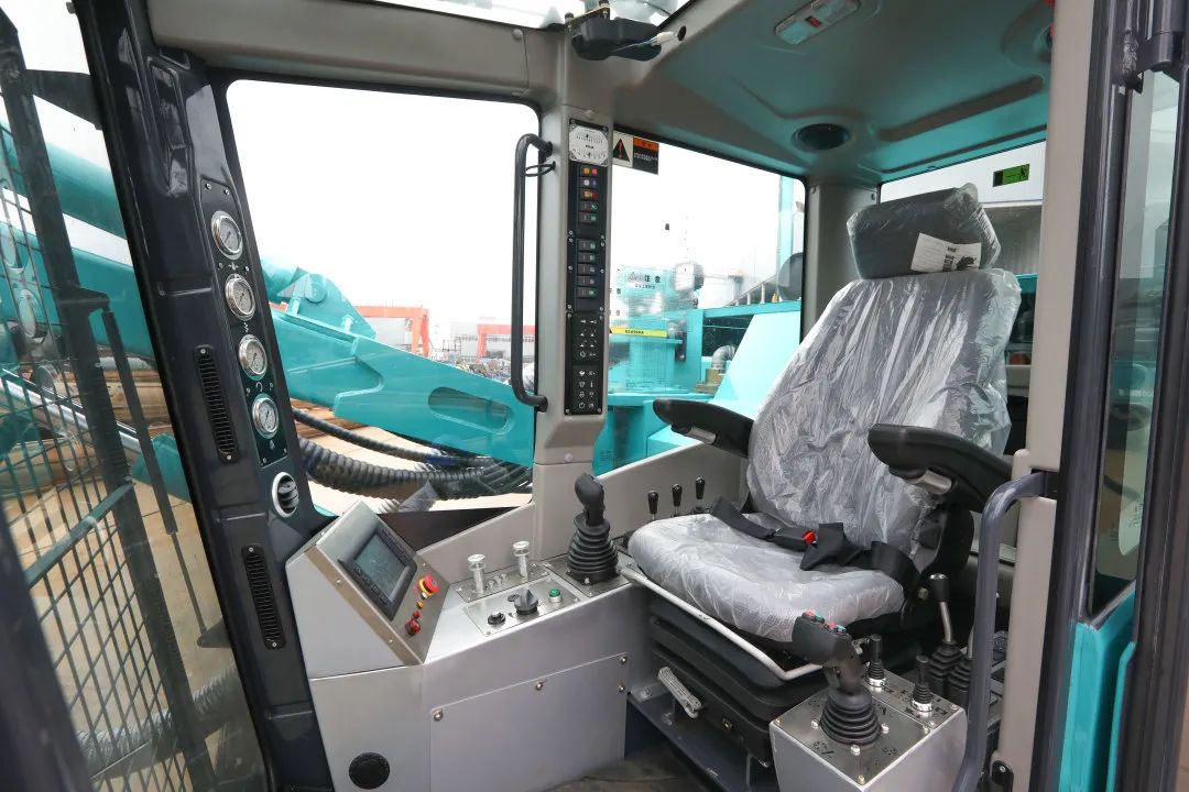 为绿色智能钻爆而生！9001cc金沙以诚为本智能全新一代一体式潜孔钻机强“四”来袭