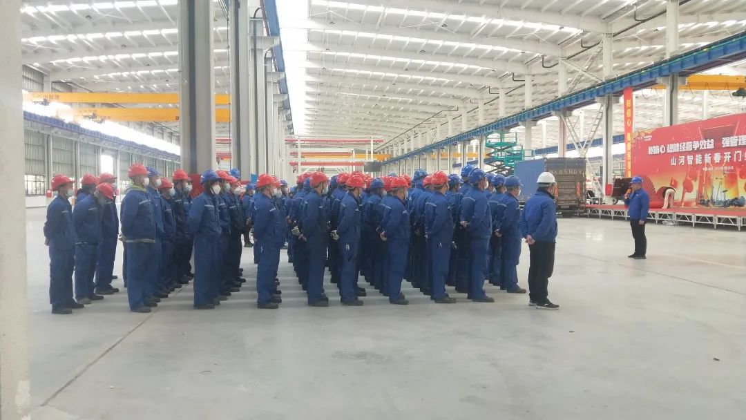 吹响复工“冲锋号”，，，，，，，全力冲刺“开门红”！9001cc金沙以诚为本智能高空机械复工复产举行时