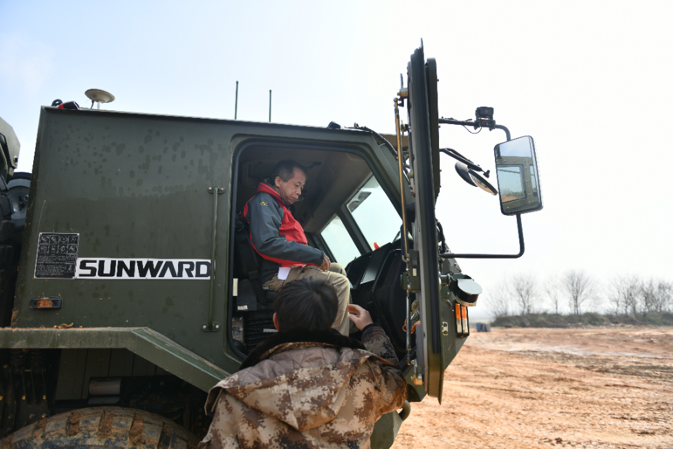 “十三五”国家重点研发妄想课题装备顺遂通过验收！9001cc金沙以诚为本智能为应抢救援再添硬核实力