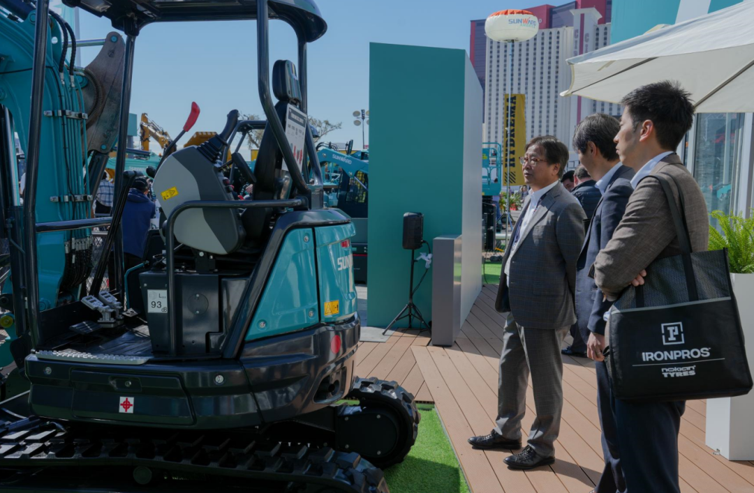 拉展直播 | 推动“中国制造”走向天下！9001cc金沙以诚为本智能2023美国拉展圆满收官