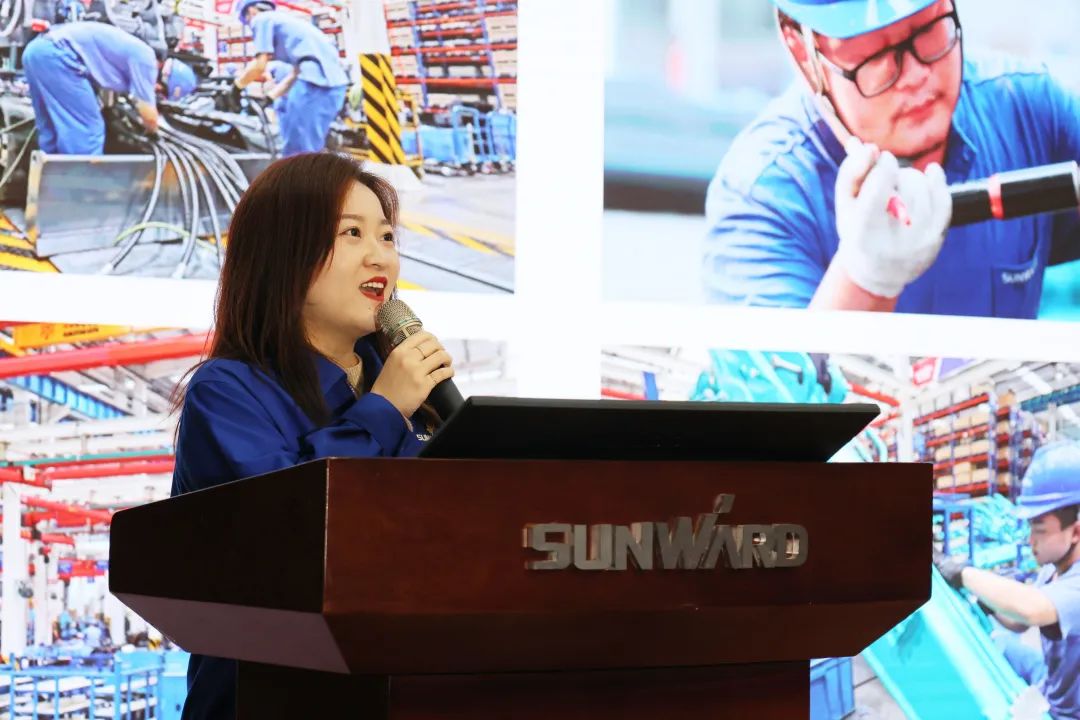 2023年“雷锋传人?长沙模范”巡讲走进9001cc金沙以诚为本智能