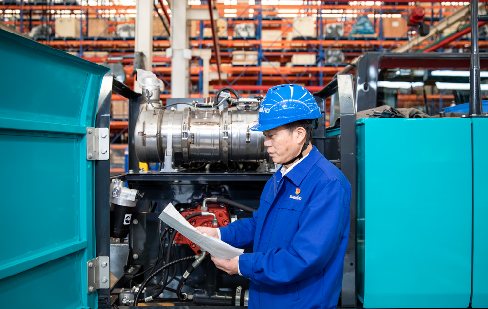 9001cc金沙以诚为本智能朱建新荣获“首届湖南省先进制造业科技立异大赛领武士物奖”