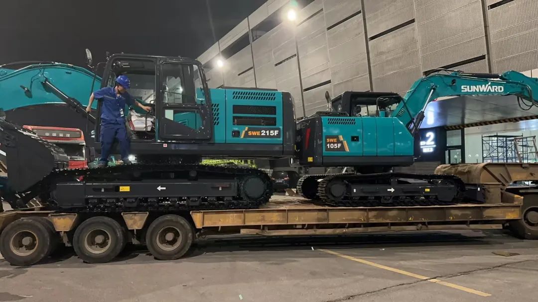 劳动庆幸，，，创立伟大！纪录那些通俗且伟大的劳动瞬间