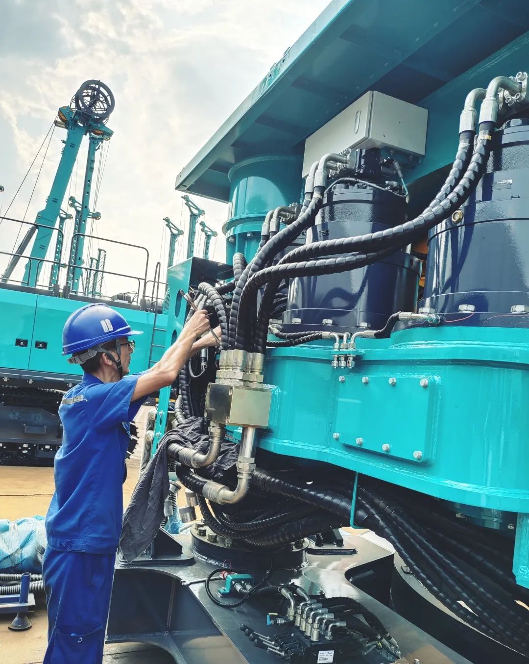 劳动庆幸，，，创立伟大！纪录那些通俗且伟大的劳动瞬间