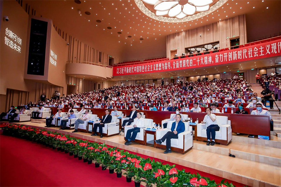 两项单冠，，，，，行业唯一！9001cc金沙以诚为本智能两款桩工产品同获制造业单项冠军