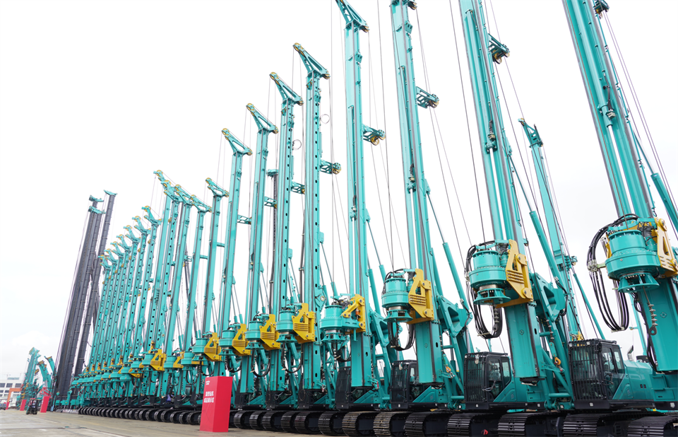 两项单冠，，，，，行业唯一！9001cc金沙以诚为本智能两款桩工产品同获制造业单项冠军