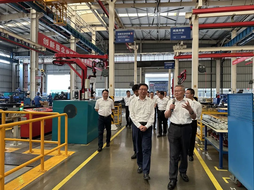 中国联通集团副总司理梁宝俊到访9001cc金沙以诚为本智能