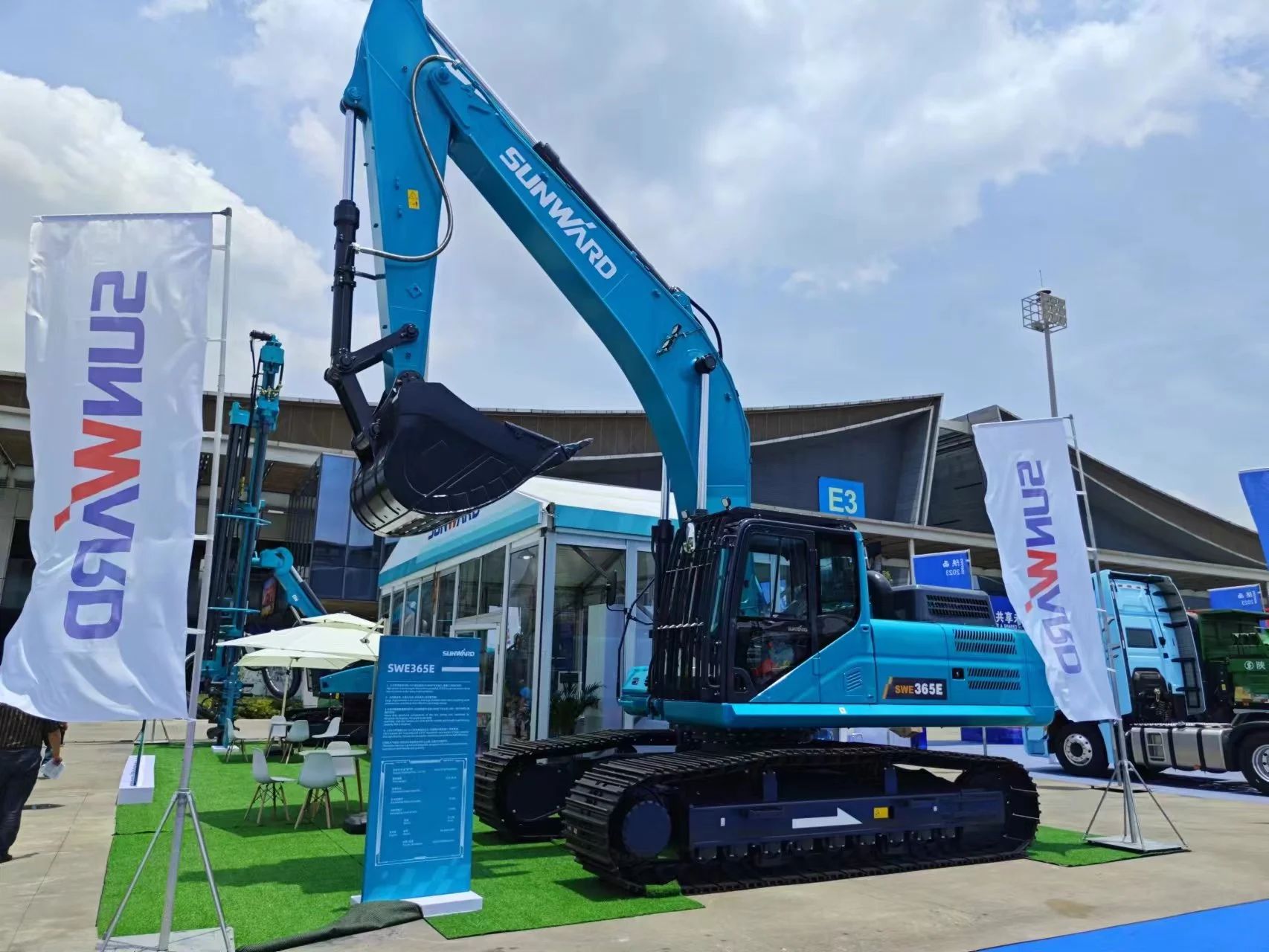 逐梦非洲，，，，，携手偕行！9001cc金沙以诚为本智能亮相第三届中非经贸展览会