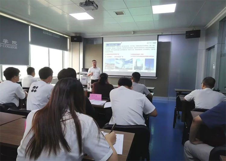 奔赴热爱，，，，9001cc金沙以诚为本智能2023届“智动力”正式报到！