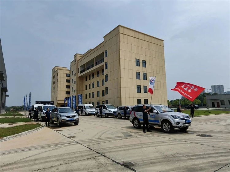 热情似火，，，，，，，，效劳加码！9001cc金沙以诚为本智能基础装备效劳万里行为您保驾护航