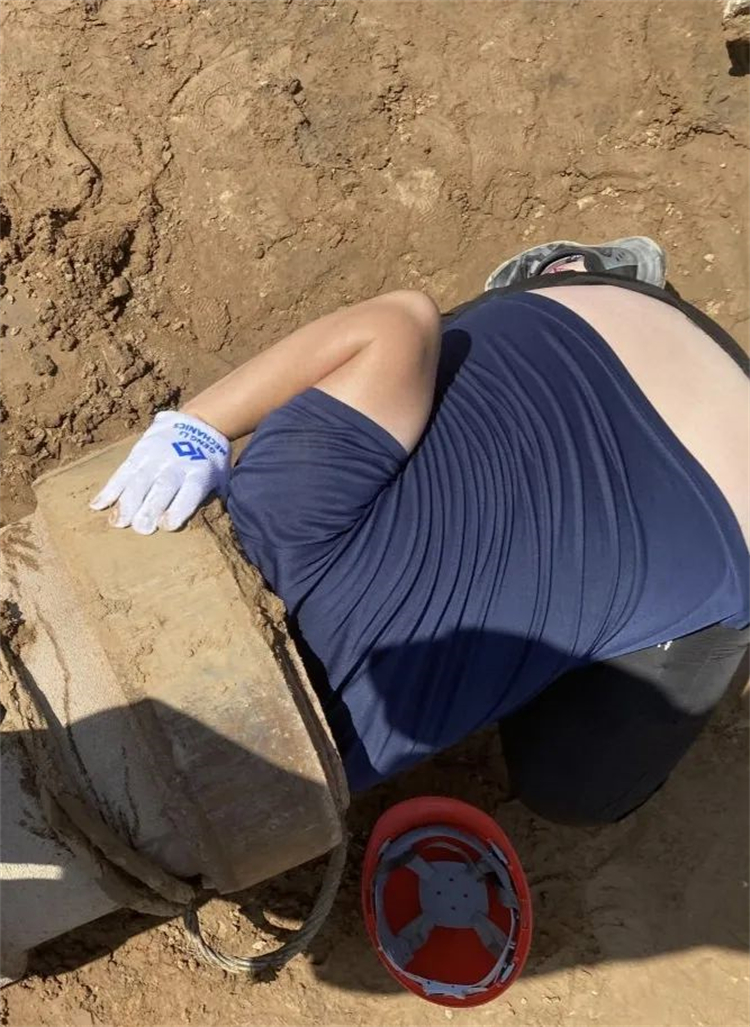 热情似火，，，，，，，，效劳加码！9001cc金沙以诚为本智能基础装备效劳万里行为您保驾护航