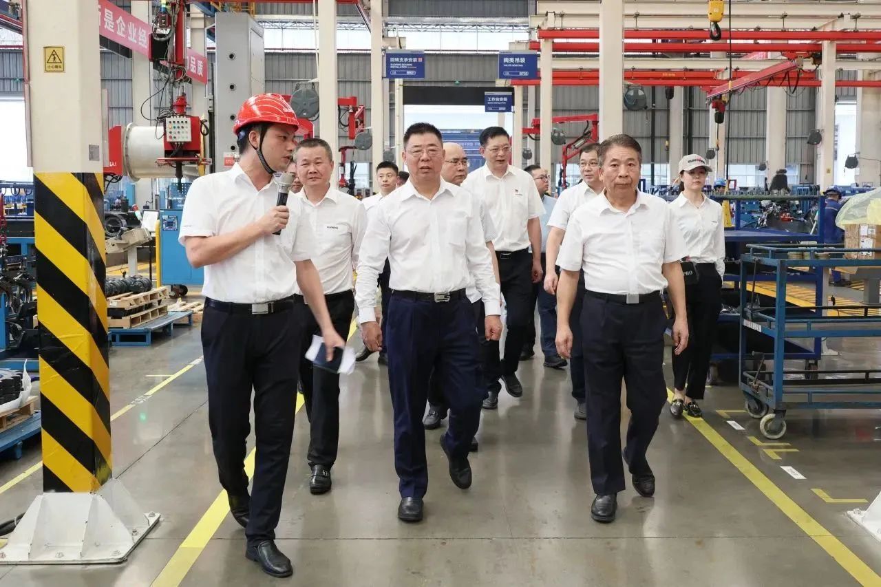 两门第界500强企业董事长同访9001cc金沙以诚为本智能