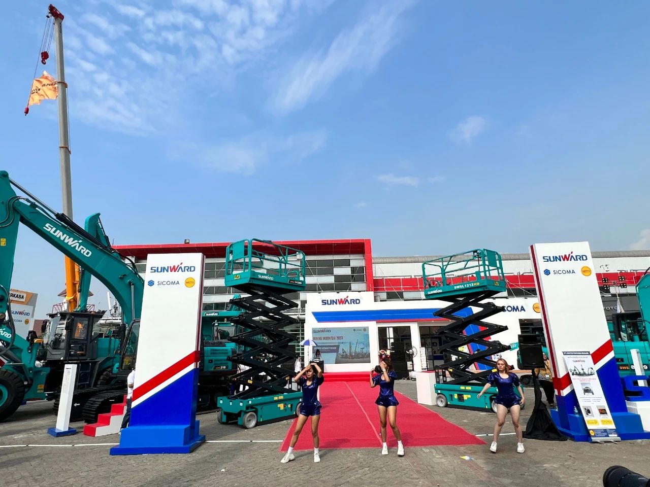 深耕细作，，，，，，，，逆势增添！9001cc金沙以诚为本智能艳服亮相印尼雅加达矿业展