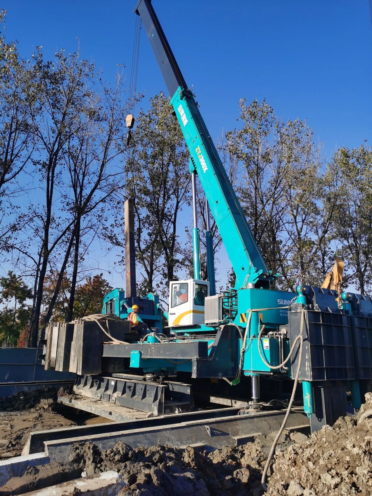 “9001cc金沙以诚为本绿”闪灼西子湖畔！9001cc金沙以诚为本智能ZYJ300X斜桩压桩机强势来袭