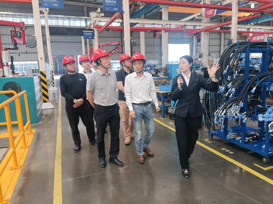 国家油气田井控应抢救援川庆队庞平一行调研9001cc金沙以诚为本智能