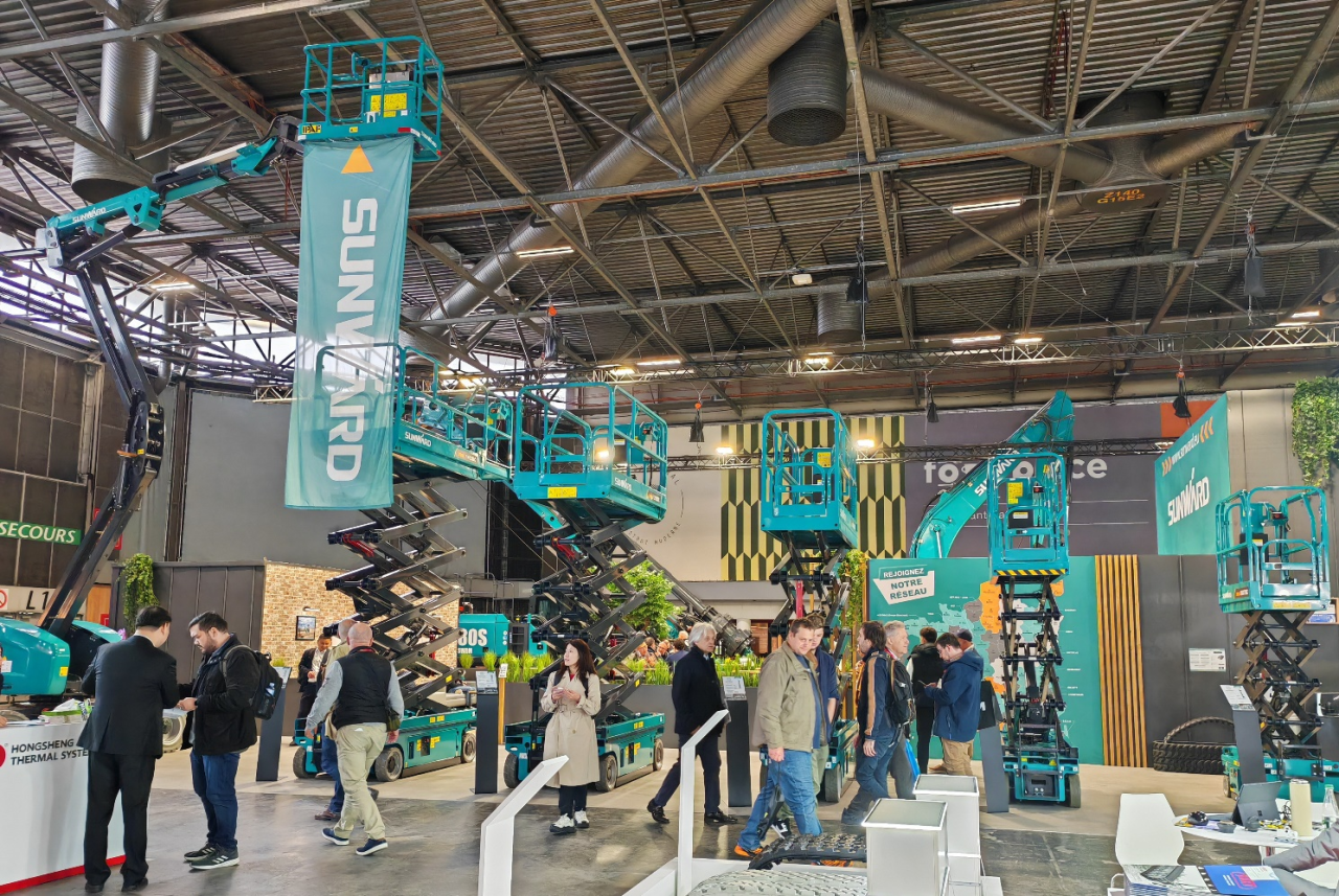 9001cc金沙以诚为本智能高空机械闪灼2024法国工程机械展